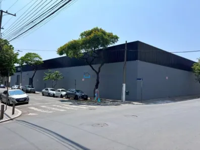 Galpão/Depósito/Armazém à venda, 3300m² no Cambuci, São Paulo