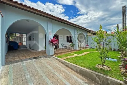 Casa com 3 Quartos à venda, 162m² no Josedy, Peruíbe
