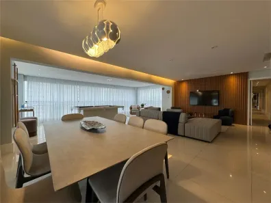 Apartamento com 4 Quartos para venda ou aluguel, 260m² no Santa Teresinha, São Paulo