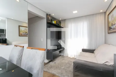 Apartamento com 2 Quartos à venda, 47m² no Vila Carmosina, São Paulo