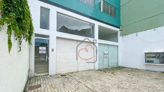Prédio Comercial para alugar, 71m² no Centro, Macaé