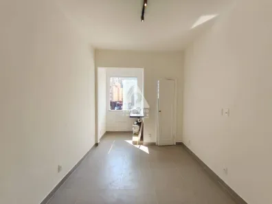 Kitnet com 1 Quarto à venda, 21m² no Laranjeiras, Rio de Janeiro