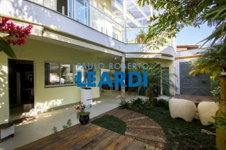 Sobrado com 4 Quartos à venda, 440m² no Independência, São Bernardo do Campo