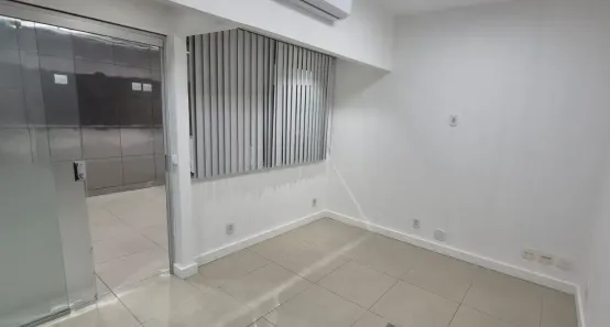 Sala Comercial para venda ou aluguel, 40m² no Copacabana, Rio de Janeiro