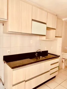 Apartamento com 2 Quartos para alugar, 70m² no Serrinha, Goiânia