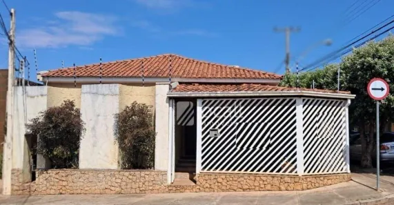 Casa com 4 Quartos à venda, 212m² no Vila Nossa Senhora Aparecida, São José do Rio Preto