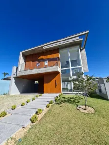 Casa de Condomínio com 3 Quartos à venda, 270m² no Pedra Branca, Palhoça
