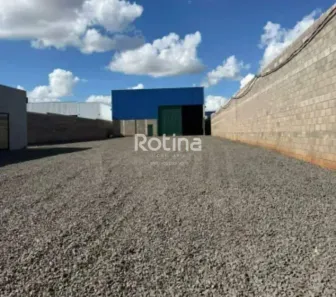 Galpão/Depósito/Armazém para alugar, 736m² no Distrito Industrial, Uberlândia