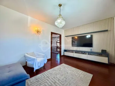 Casa com 3 Quartos para alugar, 120m² no Planalto, Belo Horizonte