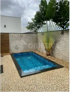Casa de Condomínio com 3 Quartos à venda, 205m² no Novo Mundo, Uberlândia