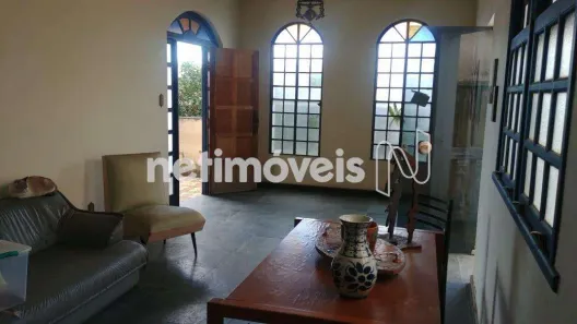 Casa com 4 Quartos à venda, 242m² no Jardim América, Belo Horizonte