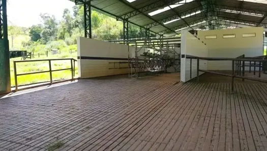 Fazenda/Sítio à venda, 317000000m² no , Cunha