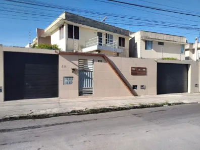 Casa de Condomínio com 2 Quartos à venda, 200m² no Farol, Maceió
