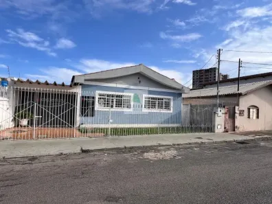 Casa com 4 Quartos para alugar, 200m² no Jundiaí, Anápolis