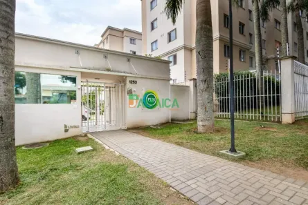 Apartamento com 2 Quartos para alugar, 54m² no Cajuru, Curitiba