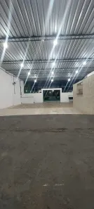 Galpão/Depósito/Armazém com 2 Quartos para venda ou aluguel, 300m² no Pavuna, Rio de Janeiro