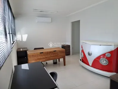 Sala Comercial à venda, 32m² no Cristo Redentor, Porto Alegre