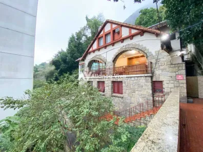 Casa com 12 Quartos à venda, 450m² no Copacabana, Rio de Janeiro
