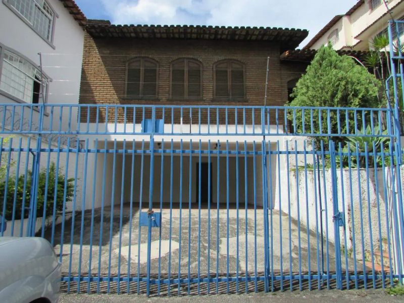 Casa com 4 quartos — Cidade Nova, Belo Horizonte