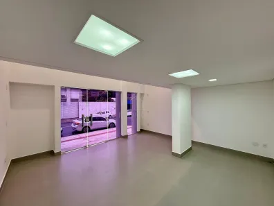 Sala Comercial para alugar, 65m² no Vila Operária, Itajaí