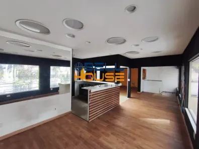 Sala Comercial para alugar, 235m² no Vila Gilda, Santo André