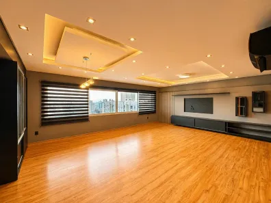 Apartamento com 2 Quartos para alugar, 132m² no Passo da Areia, Porto Alegre