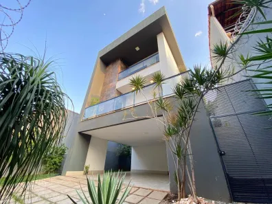 Casa com 4 Quartos para alugar, 280m² no Ouro Preto, Belo Horizonte
