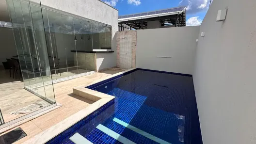 Casa de Condomínio com 4 Quartos para alugar, 250m² no Ponta Negra, Manaus