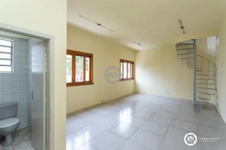 Sala Comercial à venda, 90m² no Passo da Areia, Porto Alegre