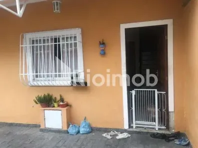 Casa com 2 Quartos à venda, 74m² no Vila Valqueire, Rio de Janeiro