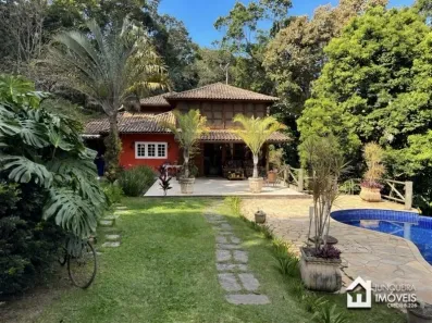 Casa de Condomínio com 4 Quartos à venda, 200m² no Itaipava, Petrópolis