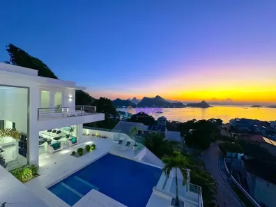 Casa de Condomínio com 4 Quartos à venda, 1400m² no Charitas, Niterói