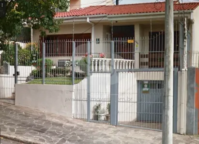 Casa com 3 Quartos à venda, 290m² no Vila Ipiranga, Porto Alegre