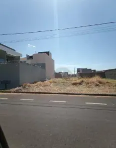Lote/Terreno à venda, 250m² no Parque das Laranjeiras, Uberaba
