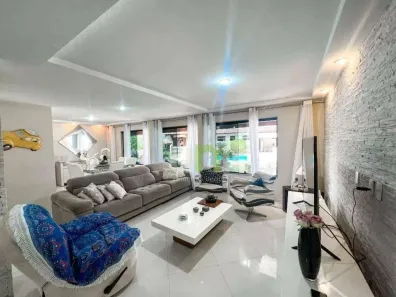 Casa com 4 Quartos à venda, 318m² no Itaipu, Niterói