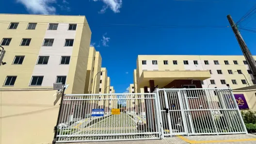 Apartamento com 2 Quartos para alugar, 52m² no Guajeru, Fortaleza