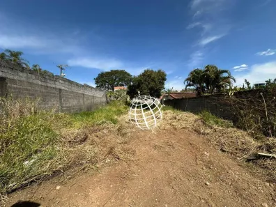Lote/Terreno à venda, 330m² no Jardim Sueli, Atibaia