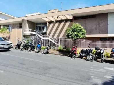 Imóvel Comercial com 4 Quartos para alugar, 365m² no Centro, Limeira