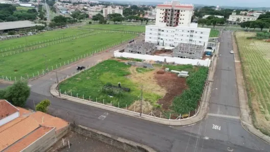 Lote/Terreno à venda, 1330m² no Campo Limpo, Americana