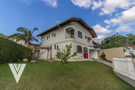 Casa com 4 Quartos à venda, 242m² no Garcia, Blumenau