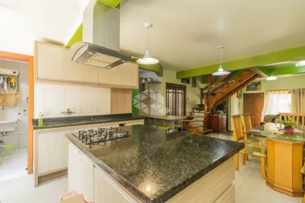 Casa com 4 Quartos à venda, 229m² no Jardim Sabará, Porto Alegre