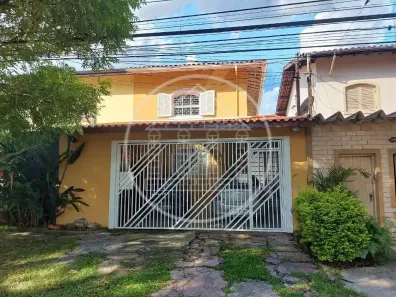 Sobrado com 3 Quartos à venda, 140m² no Jardim Regis, São Paulo