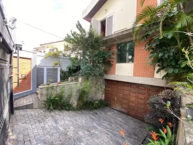 Sobrado com 4 Quartos à venda, 400m² no Bosque da Saúde, São Paulo
