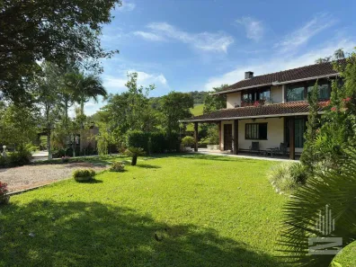 Fazenda/Sítio com 4 Quartos à venda, 234m² no Santa Terezinha, Gaspar