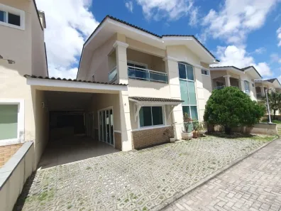Casa com 3 Quartos à venda, 187m² no Lagoa Redonda, Fortaleza