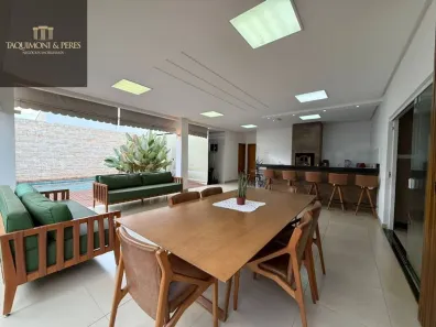 Casa com 3 Quartos à venda, 260m² no Anápolis City, Anápolis