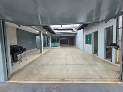 Casa com 3 Quartos à venda, 180m² no Plano Diretor Sul, Palmas