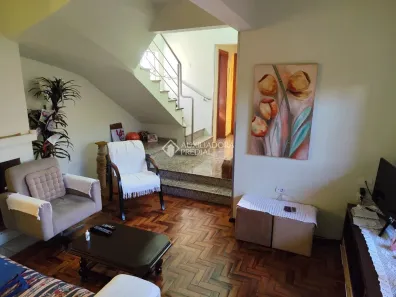 Casa com 3 Quartos à venda, 220m² no São Sebastião, Porto Alegre