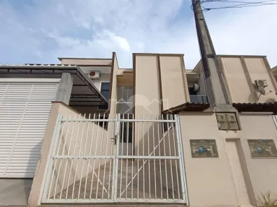 Sobrado com 2 Quartos para alugar, 70m² no Boehmerwald, Joinville