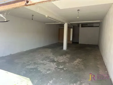 Ponto Comercial para alugar, 40m² no Parque dos Estados, Bragança Paulista